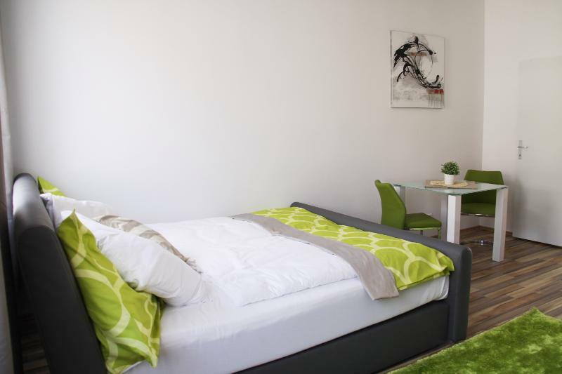 Apartment Huglgasse Wenen Buitenkant foto