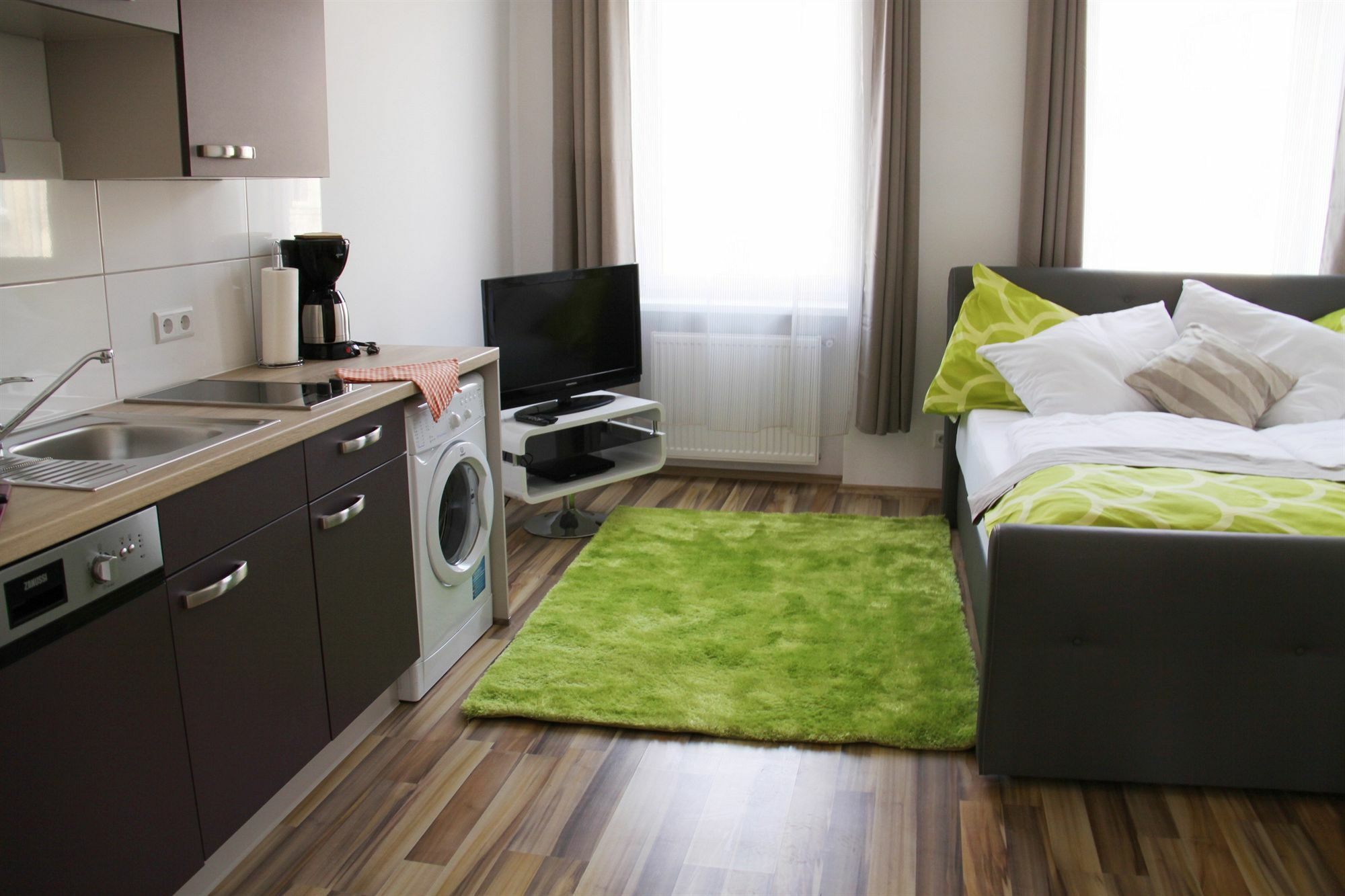 Apartment Huglgasse Wenen Buitenkant foto